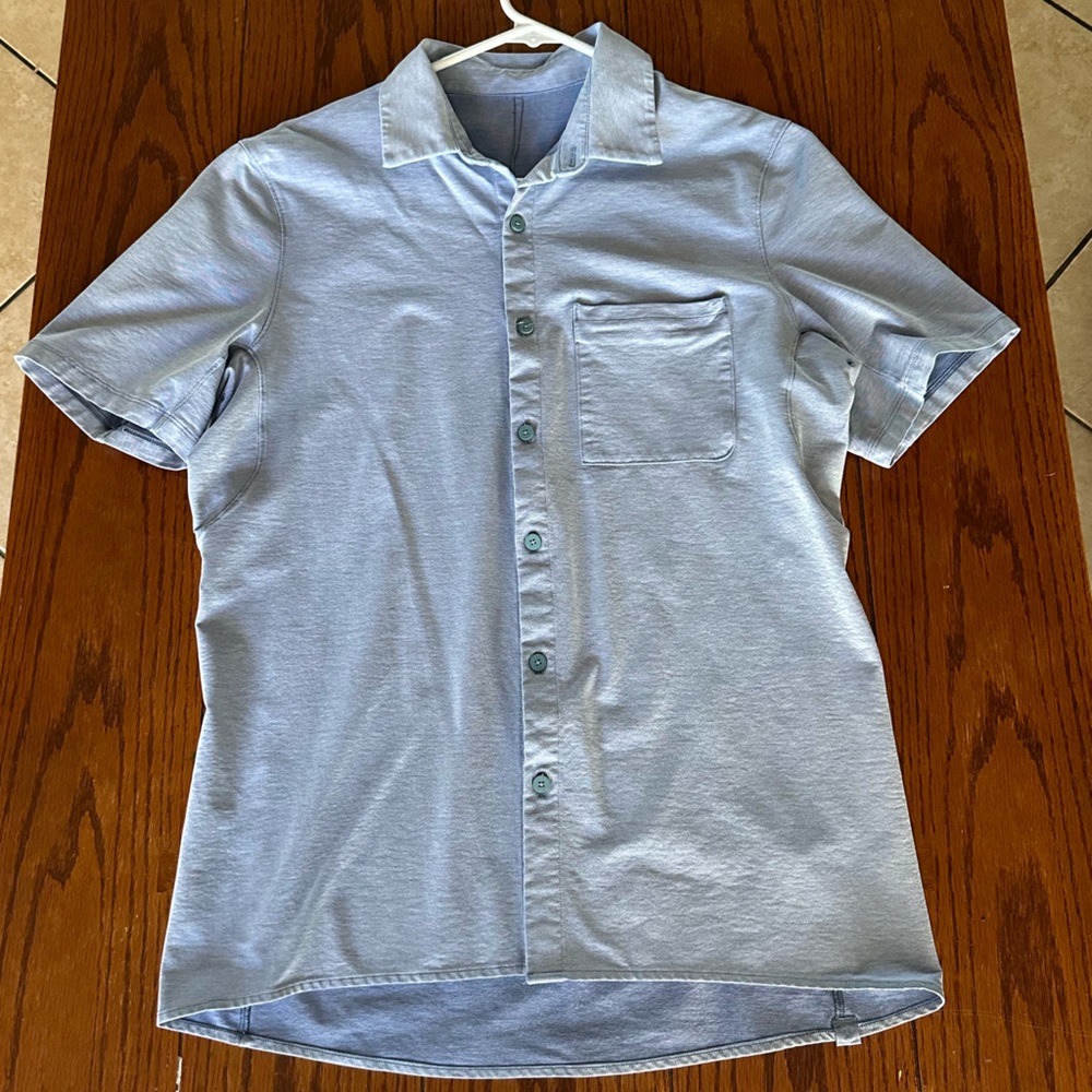 Lululemon shirt